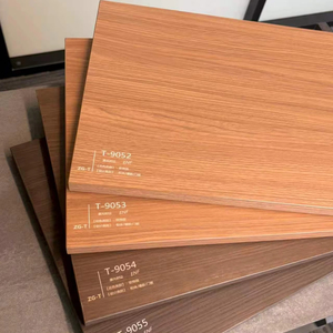 แผ่นเมลามีนลายไม้ธรรมชาติ ขนาด 1220x2750x18 มม. 740 กก./ลบ.ม. แกนกลางสีเขียว ทนความชื้น ผลิตจาก MDF หรือ <span class=keywords><strong>PB</strong></span> สำหรับตู้เสื้อผ้า - Product Image 1