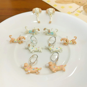 Boucles d'oreilles pour femmes, motif <span class=keywords><strong>chien</strong></span> teckel ondulé de dessin animé, avec tige en argent, design unique et mignon, polyvalentes pour étudiantes - Product Image 4