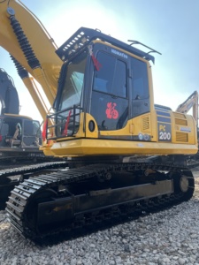 Excavatrice sur chenilles d'occasion Komatsu PC200-8M0 20 tonnes, pelle hydraulique d'occasion PC110-7 PC220-8 PC240-8 PC350-8 de haute qualité - Product Image 2