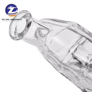 Botellas de Tequila y <span class=keywords><strong>Ron</strong></span> de Cristal Zhengshun de 700ml/750ml/1000ml con Tapón de Corcho Pintado de <span class=keywords><strong>Negro</strong></span>, Transparentes y Planas, Venta al Por Mayor - Product Image 5