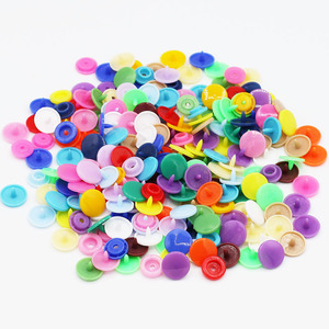 Boutons à pression en résine écologiques à motif personnalisé T3/T5/T8, boutons en forme de cœur colorés pour vêtements d'enfants, sac à couches - Product Image 5