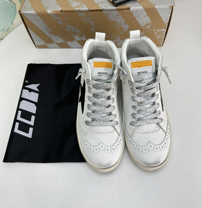 Chaussures de sport en cuir véritable de grande taille 45 pour hommes, baskets dorées de marque célèbre à lacets, style vieilli, pour femmes - Product Image 2