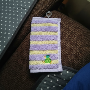 Mini mouchoir à rayures avec étiquette nominative personnalisée - Product Image 1