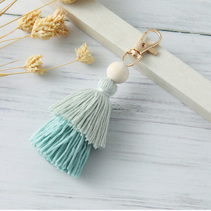Porte-clés en coton fait main style bohème 2026 avec pompon, porte-clés en macramé, breloque de sac - Product Image 5