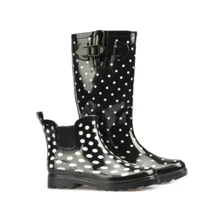 Hot Selling Rubber Rain Boots Ladies Waterproof Natural Rubber Wellies For Women