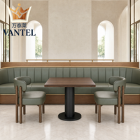Ensemble de mobilier moderne pour hôtels et restaurants, sièges en banquette sur mesure, tables et chaises pour projets hôteliers et de restauration