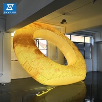 Lune d'or géante gonflable grande aura lunaire gonflable personnalisée avec lumières LED pour la décoration