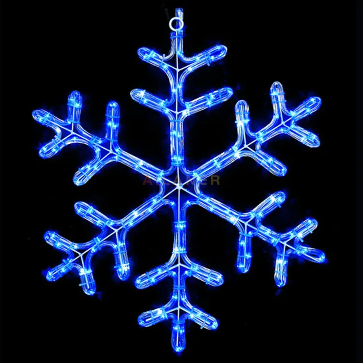 Large snowflake pattern