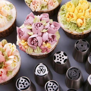 Ensemble de douilles à pâtisserie réutilisables en acier inoxydable multi-formes - Combinaison personnalisable pour la pâtisserie maison, les cours de pâtisserie et les boulangeries - Product Image 6