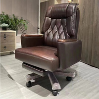 Chaise de bureau de direction ergonomique à hauteur réglable en cuir véritable avec accoudoirs en bois et siège pivotant