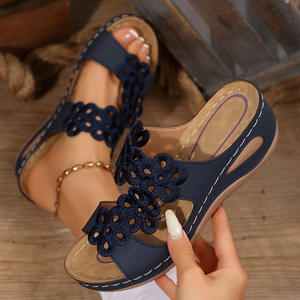 Nouvelles sandales d'été tendance pour femme, style décontracté à plateforme, grandes tailles, sandales romaines à col en V pour femme - Product Image 4