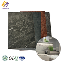 Surface décorative haute pression en stratifié HPL à motif marbre brillant pour bureaux commerciaux