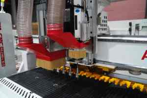 Router CNC ATC con un Solo Husillo, Control Syntec, Cabezal de Perforación y Mandrinado de Alta Velocidad para Fabricación de Muebles y Gabinetes de Madera - Product Image 4