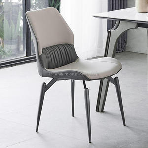 Sillas de Comedor Modernas de Lujo, Ajustables y Extensibles, de Cuero Ecológico de Color Personalizado, Respaldo Acolchado con Diseño de Parches Plisados - Product Image 6