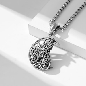 Collana con Ciondolo Lupo Celtico Nordico, Pendente Retrò Luna e Lupo <span class=keywords><strong>Solitario</strong></span>, Acciaio Inossidabile Placcato Oro, Catena a Maglie, Vendita all'Ingrosso - Product Image 3