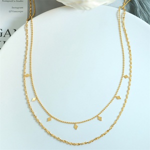 สร้อยคอแฟชั่นแบบโซ่สองชั้นชุบทองพร้อมจี้รูปทรงสี่เหลี่ยม - Product Image 2