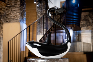 Haut de gamme Nature thème scénique motif forme irrégulière Orca noir fibre de verre artisanat objets décoratifs pour les chambres - Product Image 4