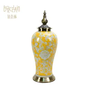 Groothandel Porselein Luxe Geel Antieke Chinese Stijl Bruiloft Keramische Tafel Bloem Vaas Voor Huisdecoratie