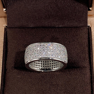 Anello Popolare a Cinque File di Strass Unisex, Gioiello Quotidiano di Moda Europea - Product Image 5