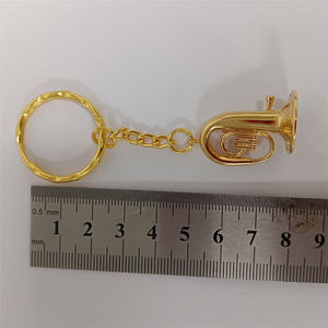 Venta al por mayor cuerno clarinete <span class=keywords><strong>corneta</strong></span> saxofón oro llavero anillos llavero Metal deporte llavero - Product Image 4