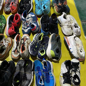 Zapatos a granel mezclados para niños y mujeres, calzado de verano, para invierno - Product Image 3