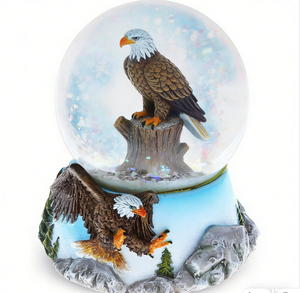 كرة ثلجية مخصصة على شكل نسر - تذكار بتصميم حيواني لديكور المنزل - Product Image 1