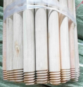 Palo De Madera <span class=keywords><strong>Venta</strong></span> caliente Diseño de flores Palo de escoba de madera Palo de fregona para cepillo de escoba de plástico y mango de fregona 100-150cm - Product Image 2