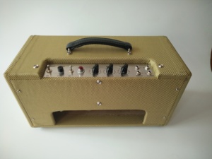 63 Tube Reverb de légendaire de Tubes Reverb Guitar Amplifier - Product Image 4