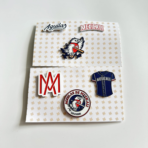 Cina all'ingrosso spille in metallo morbido smalto duro distintivo con carta di supporto fabbricate in cina - Product Image 1