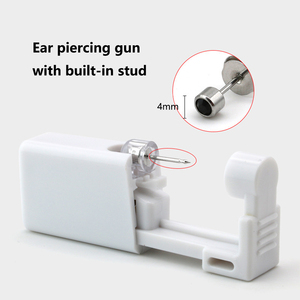 Strumento per <span class=keywords><strong>Piercing</strong></span> all'<span class=keywords><strong>Orecchio</strong></span> Usa e Getta con Orecchino in Acciaio Inossidabile, Vendita Diretta dalla Fabbrica - Product Image 3