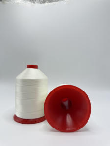 Fil à <span class=keywords><strong>coudre</strong></span> industriel haute ténacité 100% <span class=keywords><strong>polyester</strong></span> teint 210D/3 résistant à l'abrasion pour les sièges de voiture rembourrés à usage intensif - Product Image 3
