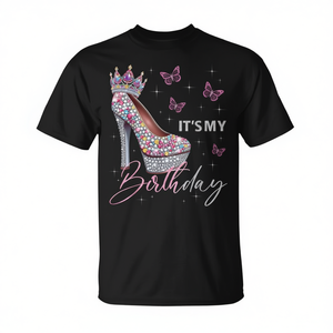 Camiseta It's My Birthday con diseño de tacón alto, corona, mariposas y estrellas - Product Image 2