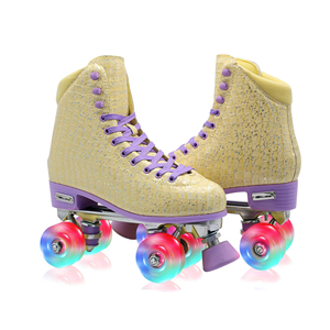 Chaussures de patin de hockey à roulettes pour enfants personnalisées Quad clignotantes rétractables réglables professionnelles patins à <span class=keywords><strong>roues</strong></span> lumineuses <span class=keywords><strong>4</strong></span> légers - Product Image 1