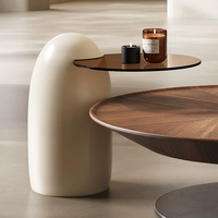 Ensemble de table basse ronde en bois noir courbé de style Japandi avec structure en métal pour salon et maison