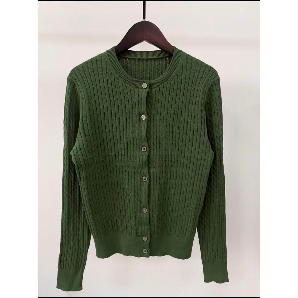 Vert foncé