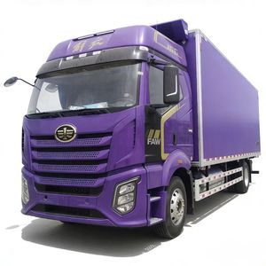 Camion frigorifique FAW 6x2 360 ch 10 tonnes à prix d'usine pour le transport de marchandises fraîches et congelées - Product Image 1
