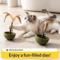 Jouet interactif en plumes pour chat, vert menthe, base texturée, tige en bois, clochette en ficelle, fournitures pour animaux de compagnie, vente en gros