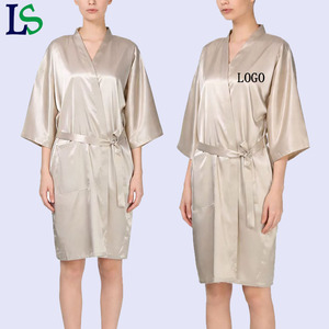 Kimono Professionale Impermeabile da <span class=keywords><strong>Donna</strong></span> per Parrucchieri, Personalizzabile con Logo, per Clienti Black Beauty, Accappatoio per Salone di Bellezza e Spa - Product Image 2