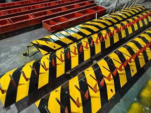 Fábrica de seguridad vial de dos vías de neumáticos Killer Spike Blocker Roadblocker Barricade - Product Image 2