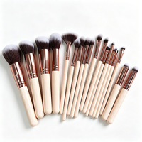 Set Kuas Makeup 18 Buah untuk Eyeshadow, Bedak Tabur, Blush On, dan Kontur Wajah - Alat Kecantikan Serat Sintetis