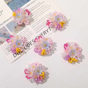 Bouquet de fleurs perlées, perles de fleurs en <span class=keywords><strong>verre</strong></span> soufflé faites <span class=keywords><strong>à</strong></span> la main, boucles d'oreilles perlées faites <span class=keywords><strong>à</strong></span> la main, pour un cadeau de la Saint-Valentin - Product Image 1