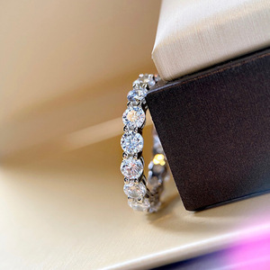 <span class=keywords><strong>Bague</strong></span> en <span class=keywords><strong>diamant</strong></span> de laboratoire pavé de haute qualité à <span class=keywords><strong>prix</strong></span> abordable, en <span class=keywords><strong>or</strong></span> <span class=keywords><strong>blanc</strong></span> <span class=keywords><strong>18</strong></span> <span class=keywords><strong>carats</strong></span>, avec <span class=keywords><strong>diamant</strong></span> CVD véritable, pour femme, <span class=keywords><strong>bague</strong></span> en <span class=keywords><strong>diamant</strong></span> synthétique - Product Image 4