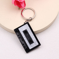 Personnalité innovante géométrique Rectangle Niche Cassette porte-clés métal épissage bande conception étudiant cadeau