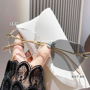 Diamant Métal <span class=keywords><strong>Anti</strong></span>-Réflexion Photochromique Sans Monture Plat Lunettes Cadre <span class=keywords><strong>Anti</strong></span>-Lumière Bleue Changement de Couleur Myope Optique Lunettes - Product Image 4