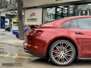 <span class=keywords><strong>Vinilo</strong></span> Adhesivo para <span class=keywords><strong>Coche</strong></span> de Alta Calidad sin Burbujas Metal Líquido Rojo Sangre de Dragón PET - Product Image 6