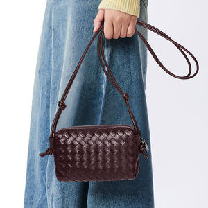 Sac à bandoulière pour femme tissé à la main carré, nouveauté, sacs <span class=keywords><strong>de</strong></span> luxe pour femme - Product Image 2