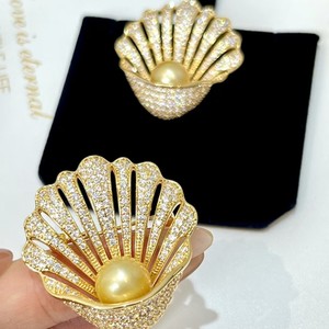 Broche de Perla Natural de Mar de 10-14 mm, Incrustaciones de Piedra Hao, Concha de Perla Dorada de Nanyang, Diseño de Flor de Concha, Chapado en Diamantes - Product Image 5