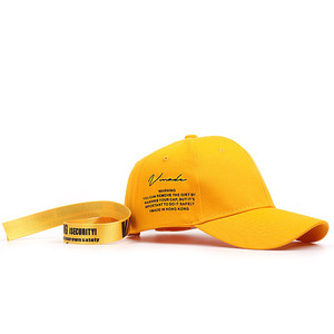 Sombrero amarillo de moda de Hip Hop con correa de cola larga Gorra de béisbol de ala curva Estilo callejero Hombres Mujeres Gorra de baile para exteriores - Product Image 5
