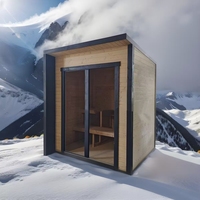 La structure en bois droite et robuste du sauna en cèdre rouge ne se casse pas facilement lors du traitement.