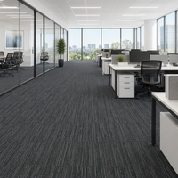 Dalles de moquette 50x50cm à dos PVC, en nylon bouclé, modulaires carrées pour projets de bureaux, OEM